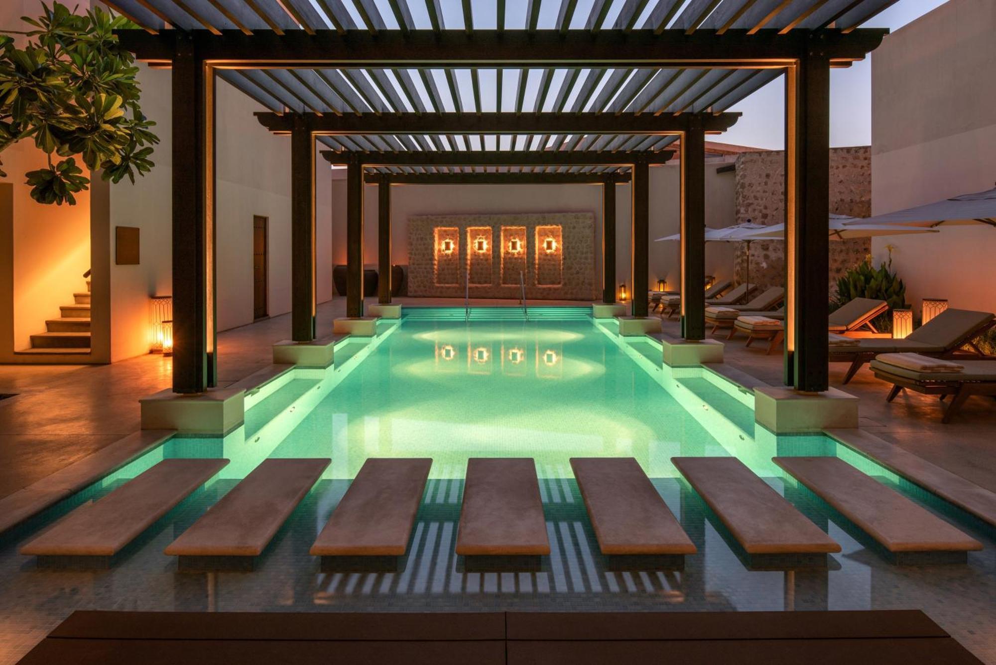 The Chedi Al Bait, Sharjah Hotel Exterior photo The hotel's pool